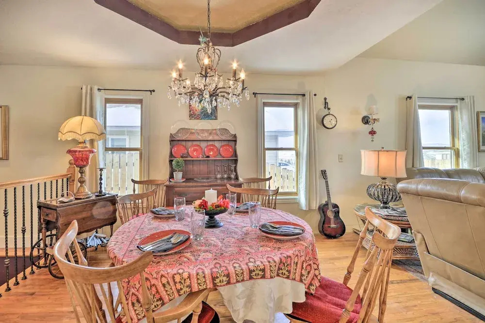Charming Cody Home, Walk to Downtown!