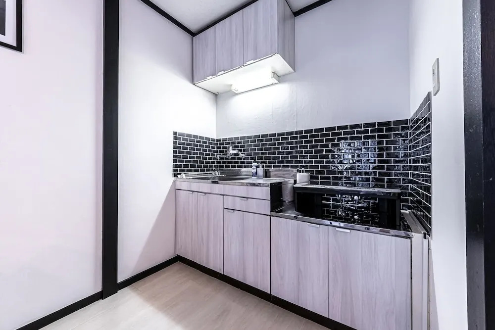 B2. PERFECT PLACE with LUX FLAT #SHINJUKU
