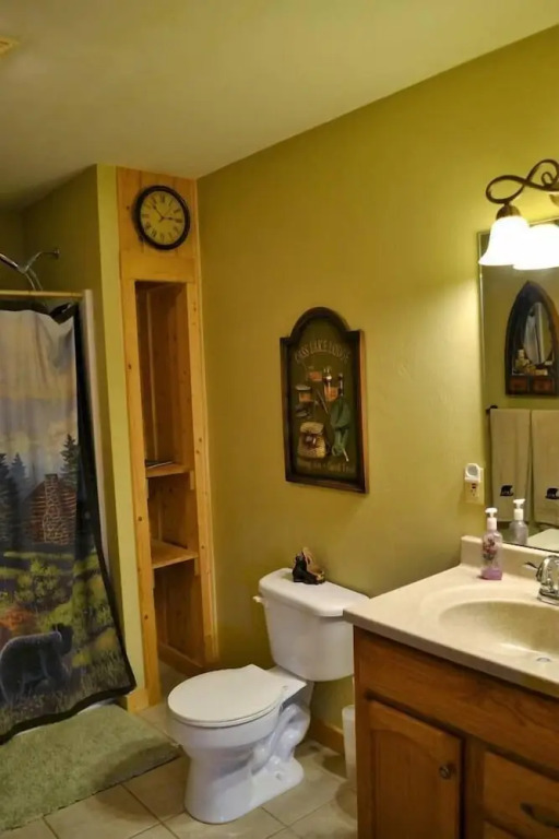 Comfortable Mountain Home near Everything yet Private