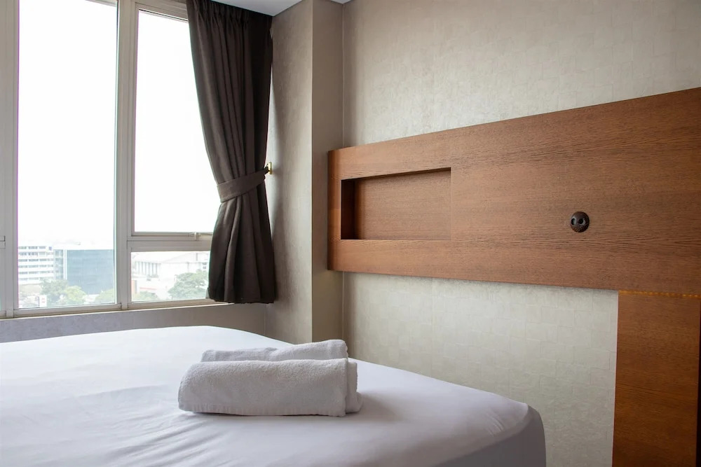 Comfort 2Br At Nifarro Park Apartment