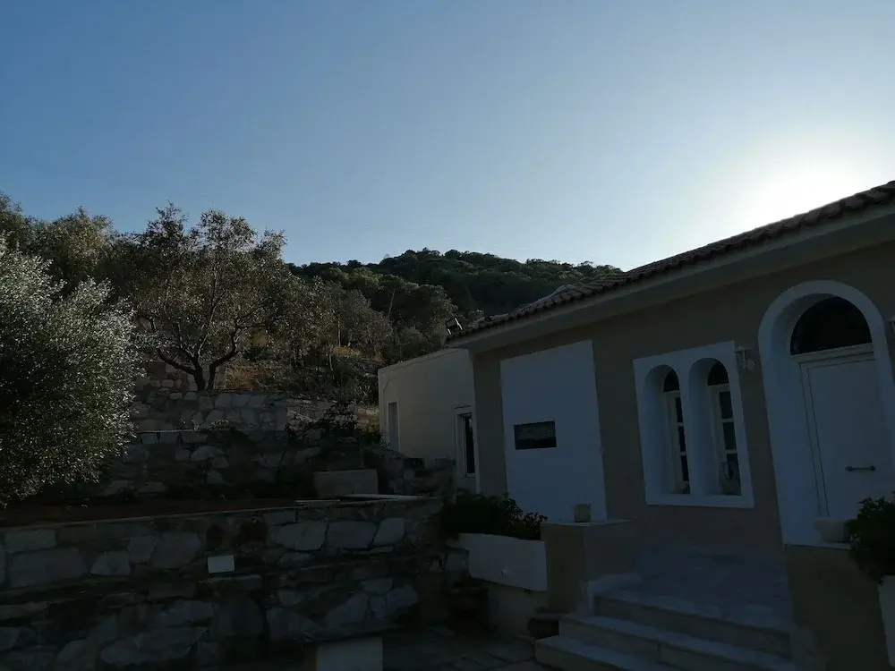 Artemis Villa near Athens airport