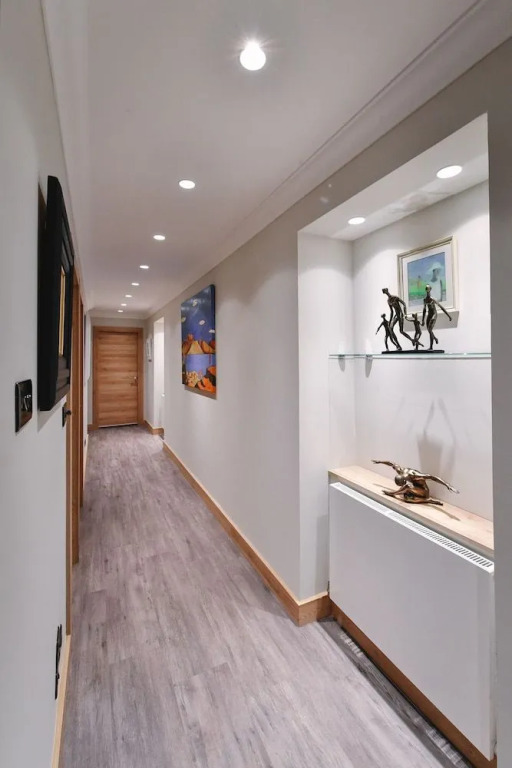 The Barclay Apartment
