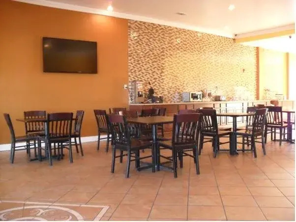 Express Inn & Suites Greensville TX