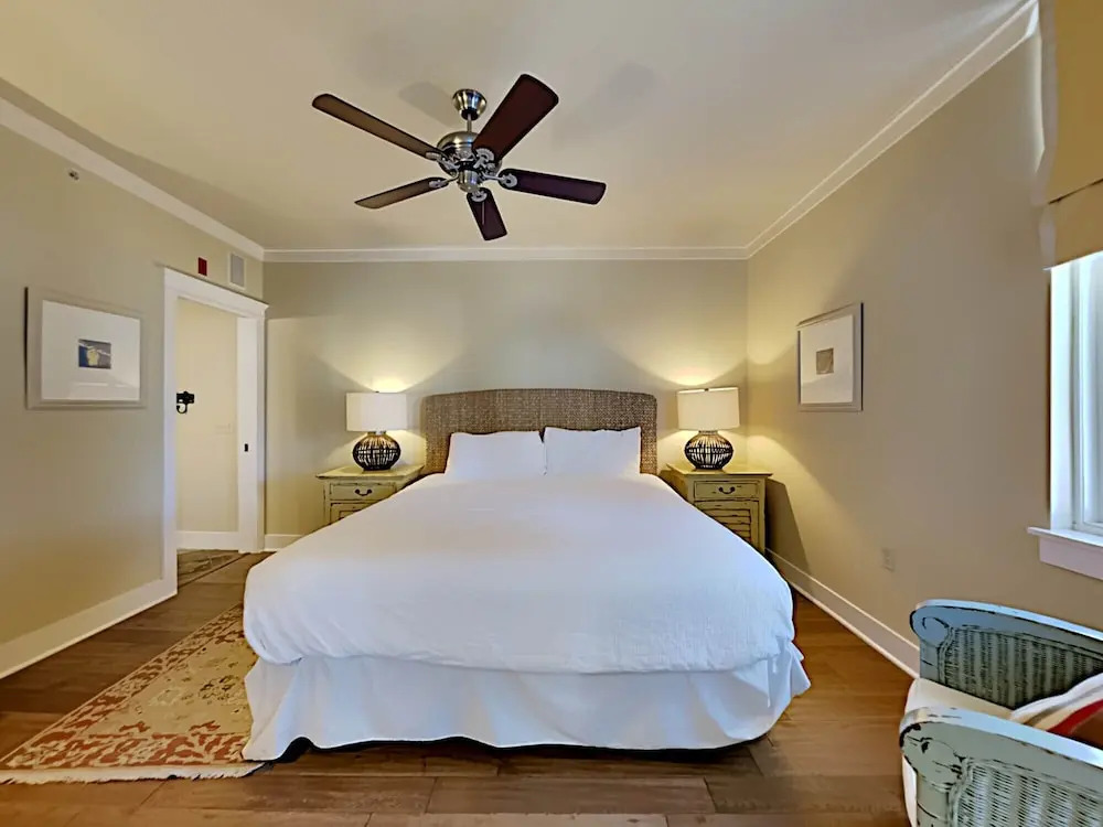 Gulf Place Six Palms #2B - BB's Hideaway by Southern Vacation Rentals