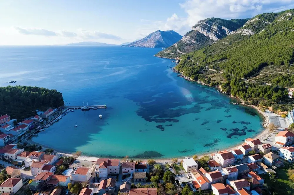 Villa Nives - Three-bedroom Villa With Terrace and Sea View