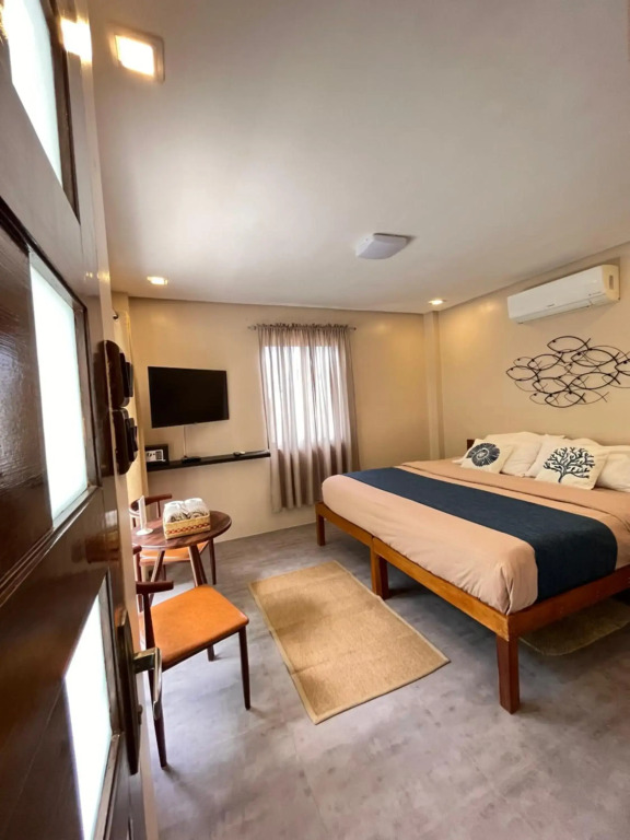 Southseas Beach Resort and Dive Center