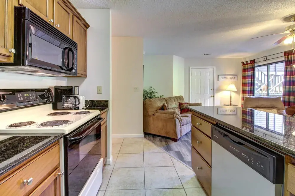 Chattahoochee River Edge Condominiums