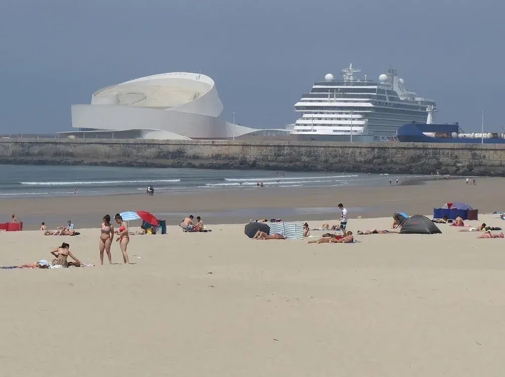 Porto 2 Bedroom Beach Apartment