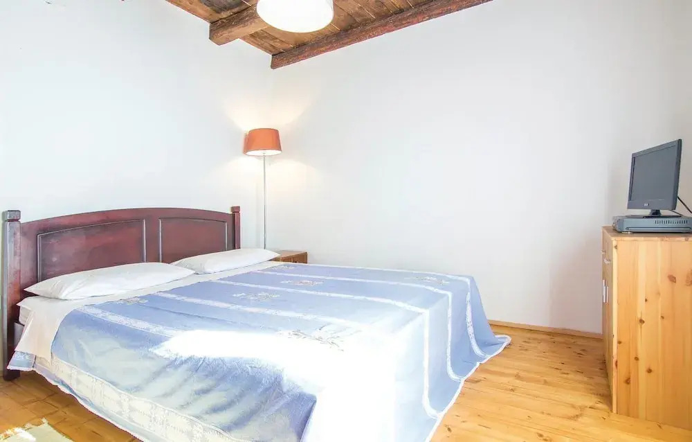 Nice Home in Porec With 2 Bedrooms, Internet and Outdoor Swimming Pool