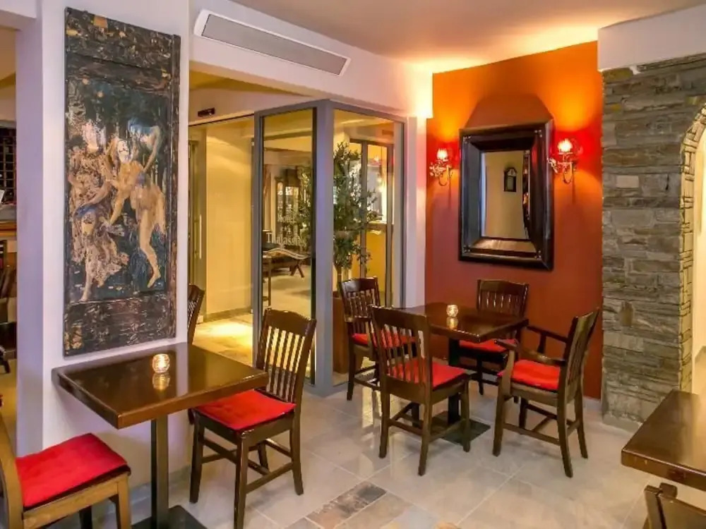 Royal Taal Inn