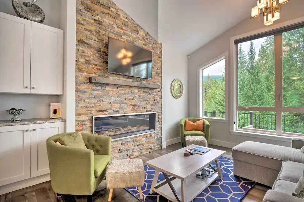 3 Mi to Ski Resort: Hot Tub Haven in Breckenridge!