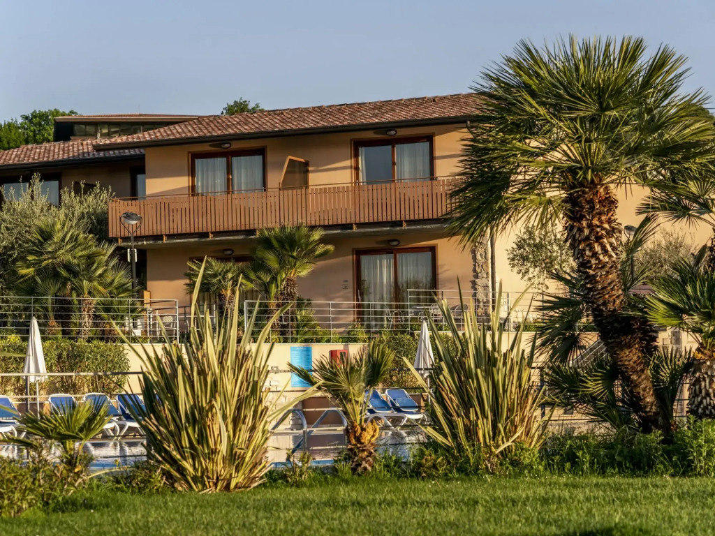 Apartment in Manerba with barbecue