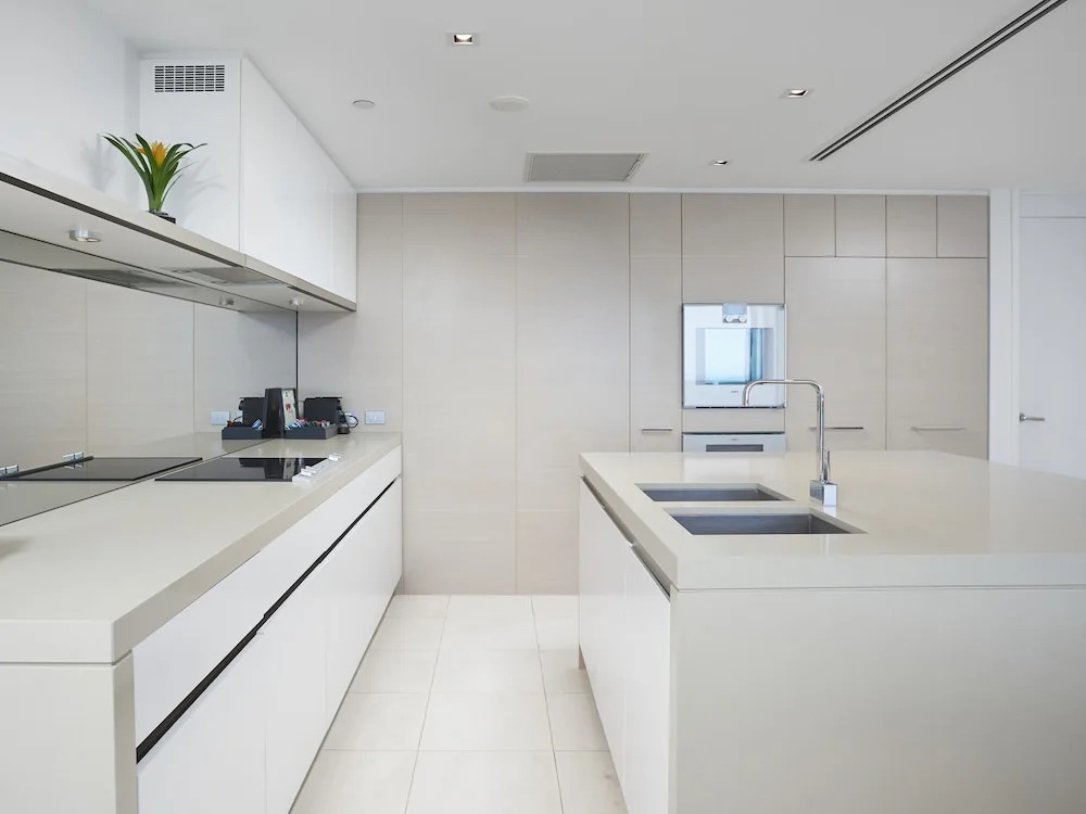 Soul Surfers Paradise - Hosted by Gold Coast Luxury Resorts