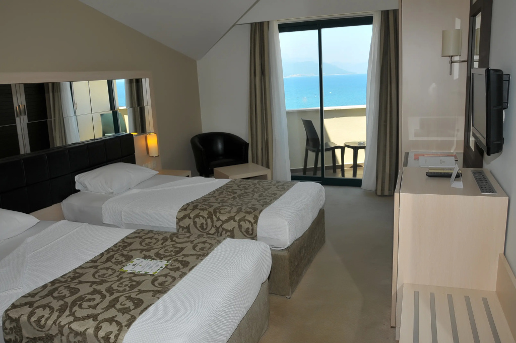 Golden Lotus Hotel