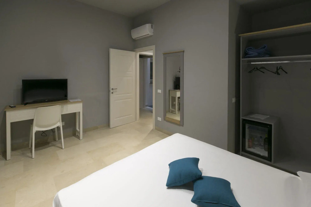 ZIBIBBO SUITES & ROOMS - Aparthotel in Centro Storico a Trapani