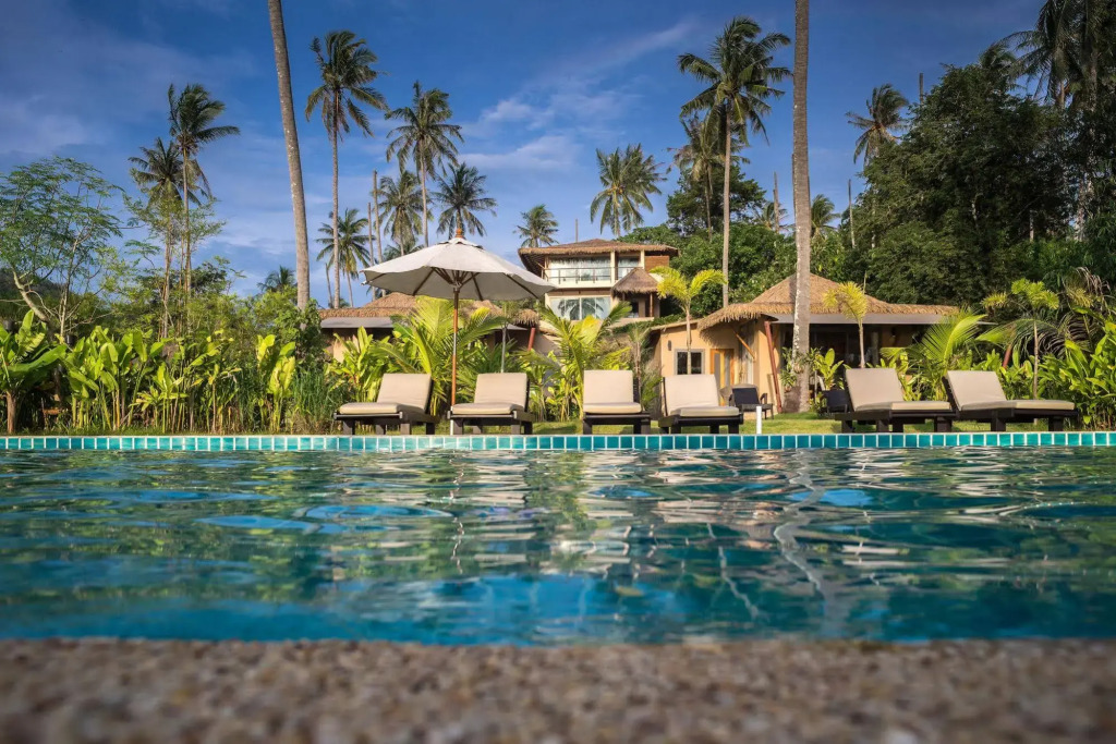 Jindarin Beach Villas