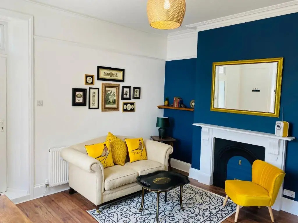 Victoria Boutique Lodge 'Edith' Sea View and Garden Apartment