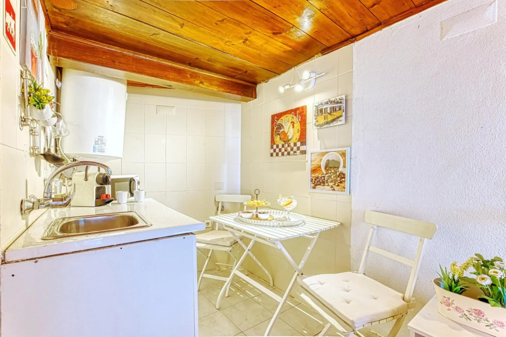 LoveLisbonApartments Dolls House