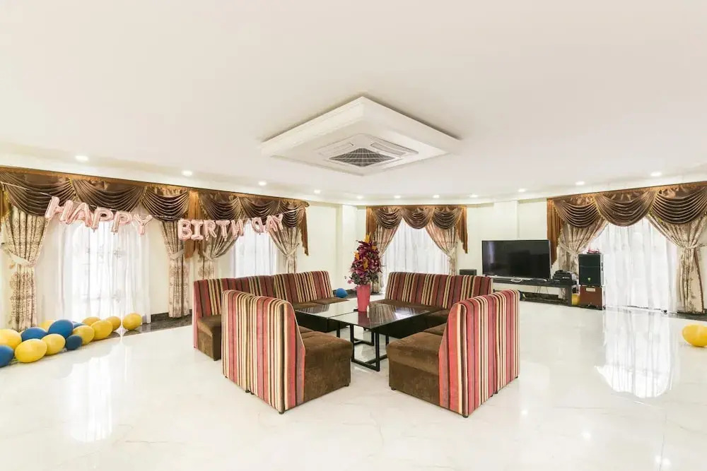 Tang Phat Hotel by OYO Rooms