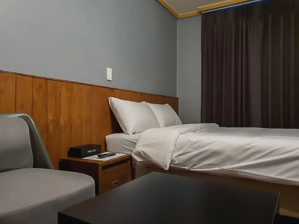 Pure Stay Jeju City