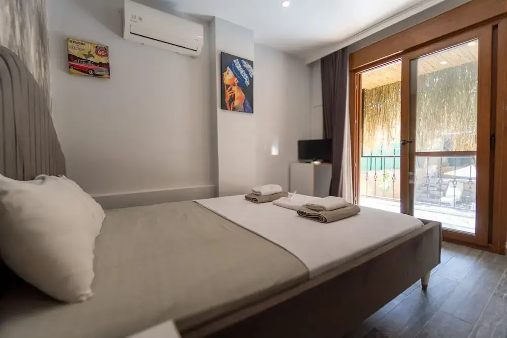 Stone House Foça Otel