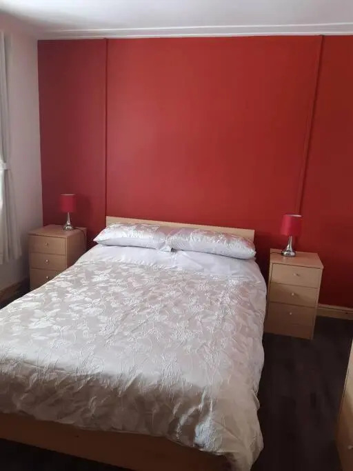Simon's Place is a 3 bedroom bungalow in H.T.H