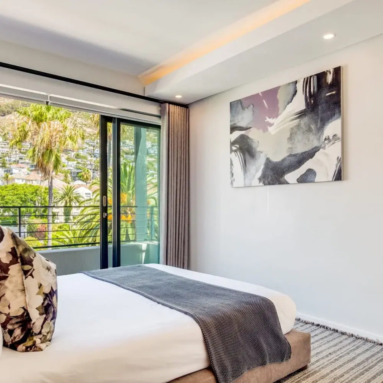 Incredible Penthouse w City Mountain Views Belle Vue Penthouse