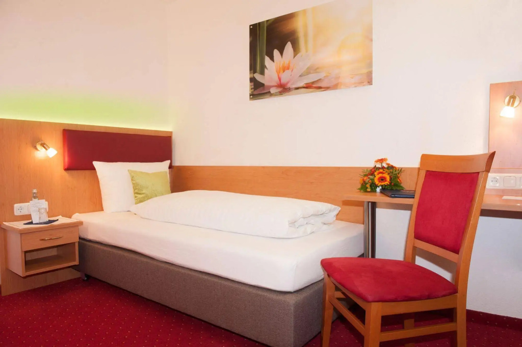 Hotel Seeblick & Ferienwohnung