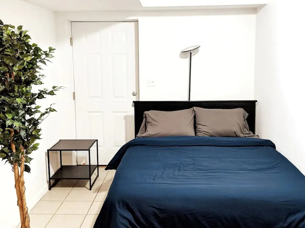 Spacious 2 Br Apt! 20 Min To Time Sq / Manhattan! 2 Bedroom Apts