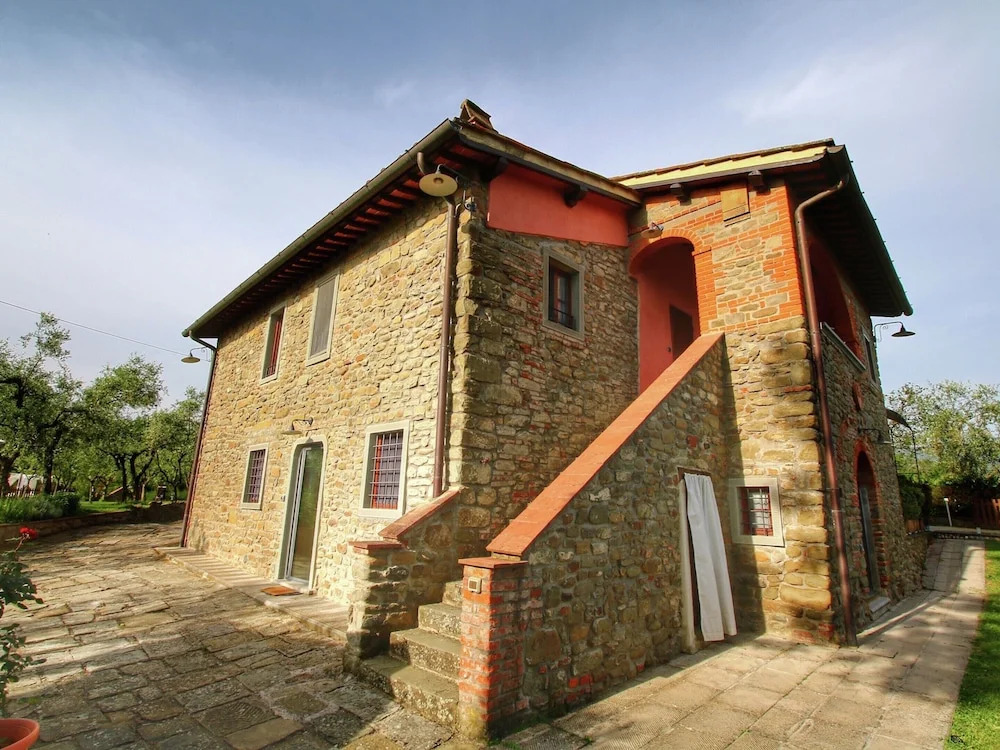 Lovely Farmhouse in Pian di Sco With Barbecue