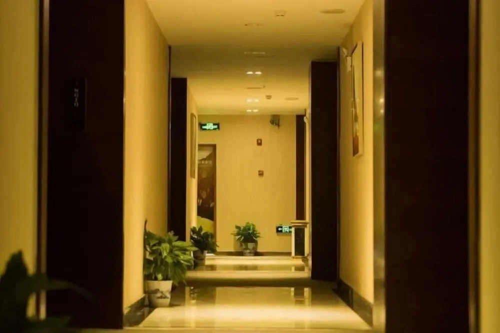 Junhao Fashion Hotel