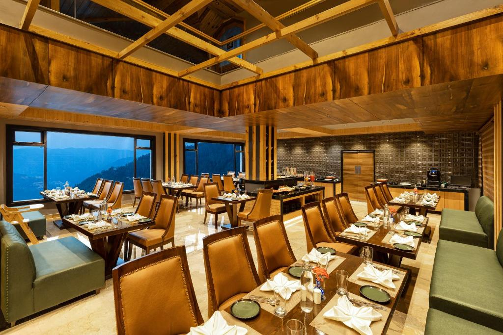 Justa Cliffend Resort & Spa, Mashobra
