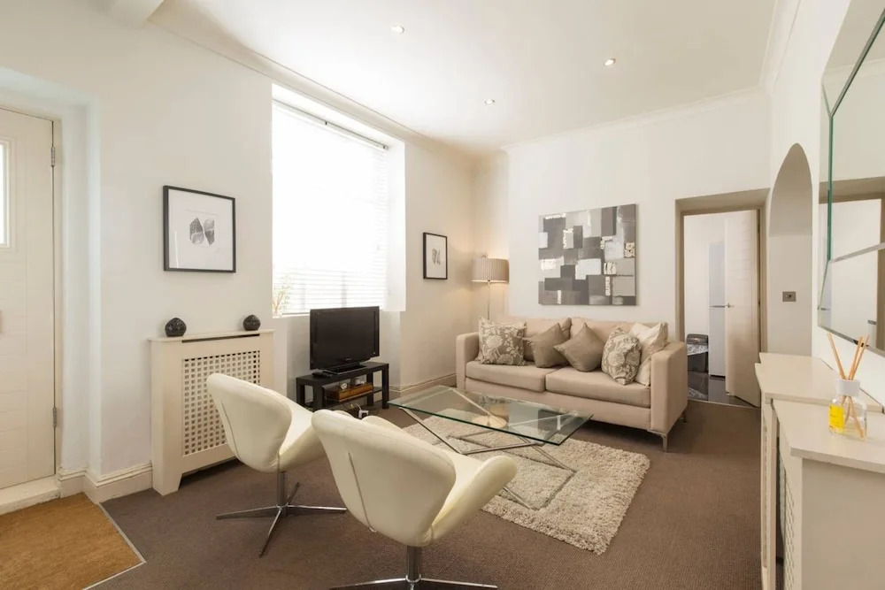 Delightful 2 Bed Apartment In The Heart Of Pimlico