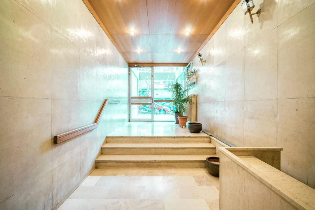Bright Spacious Luxury Apartment in Prime Central Athens