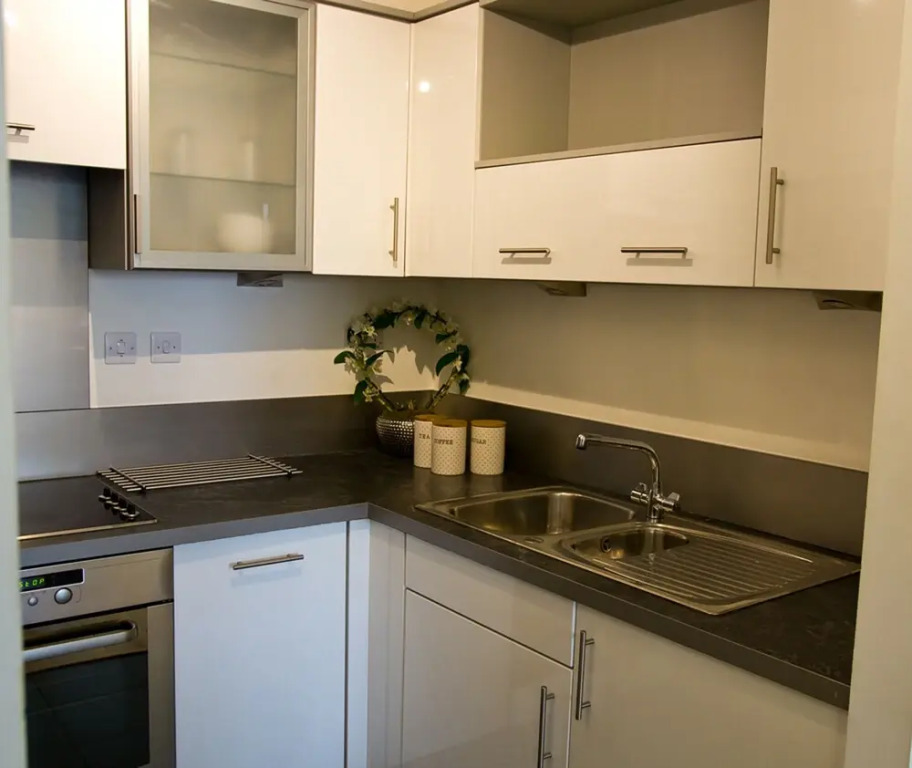 Icon Becket Apartment