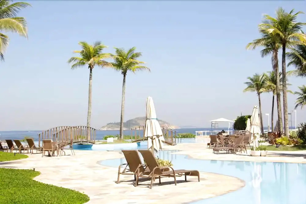 Oceanfront Camboinhas
