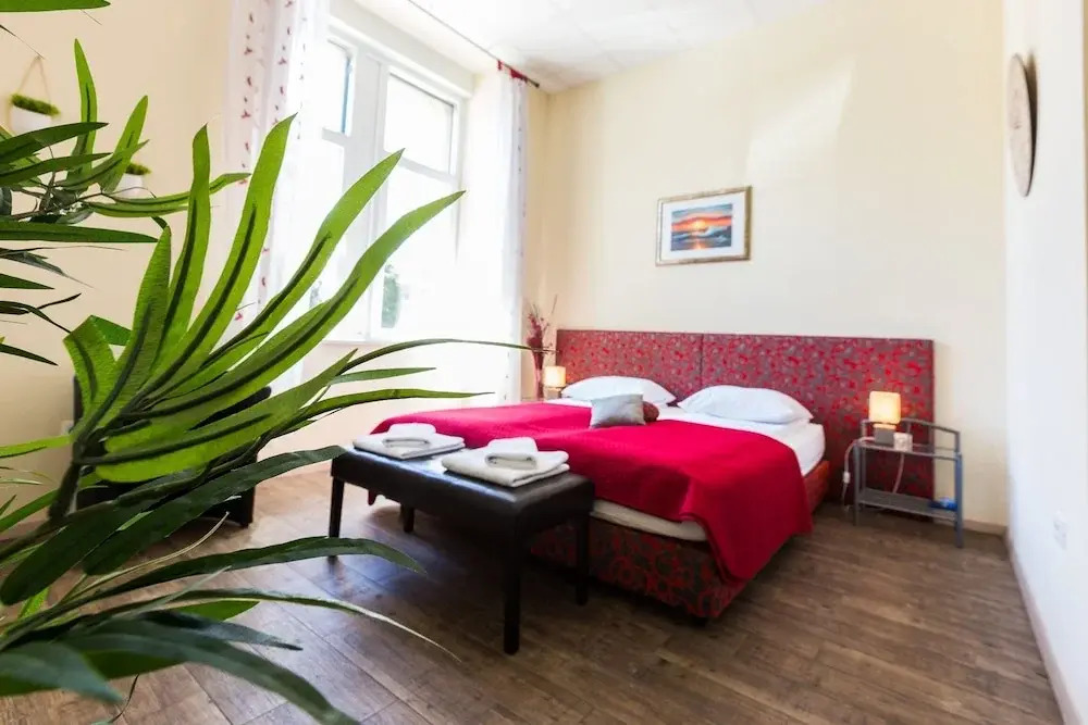 Charming and Historic Old Town Apartments