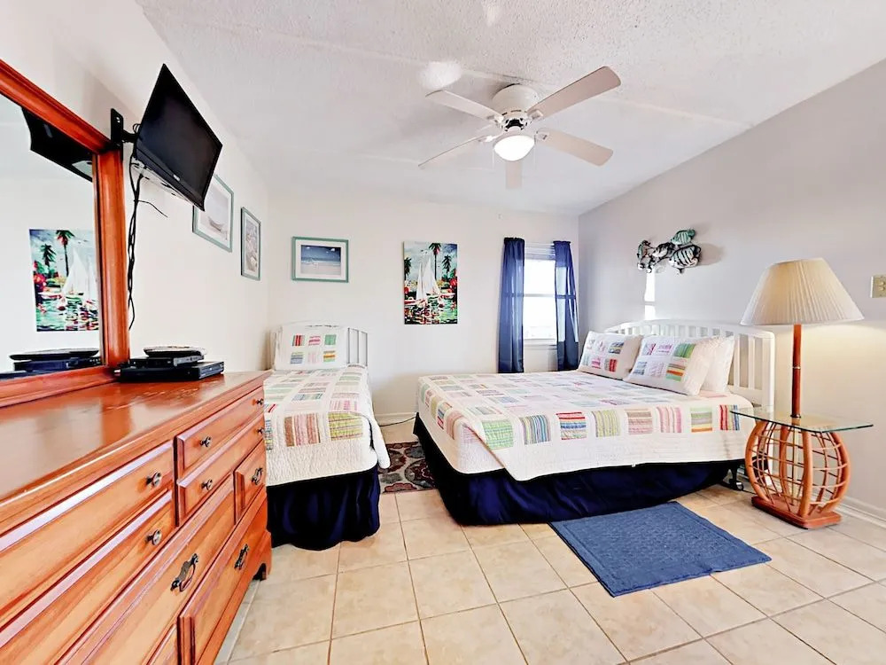 4400 Gulf Blvd Condo Unit 507