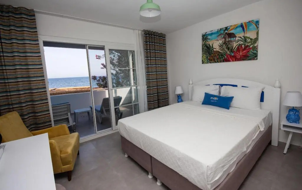 Mojo Otel Beach