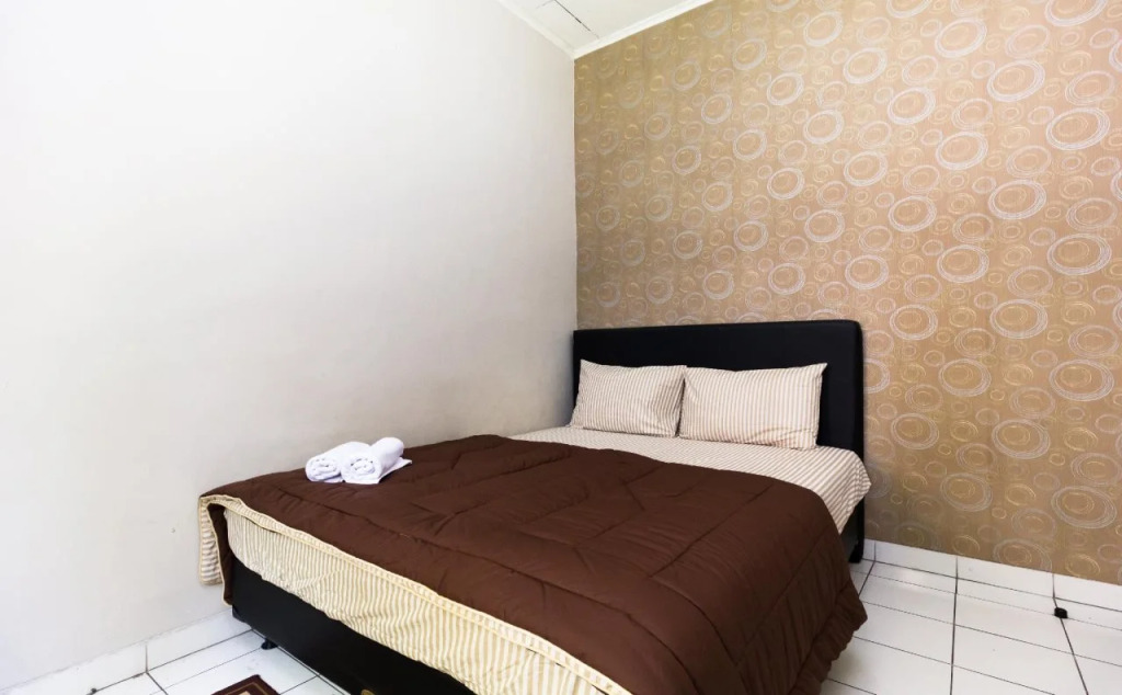PELE Backpacker Guesthouse