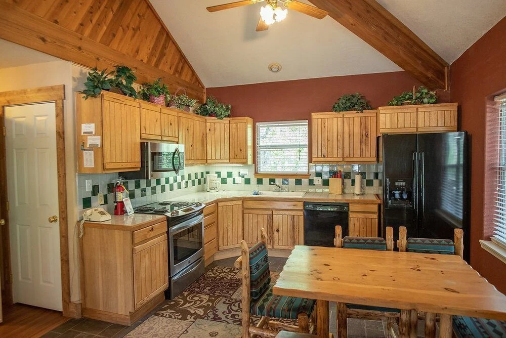 Mt. Columbia Chalet at Creekside Chalets - 3 Br Cabin