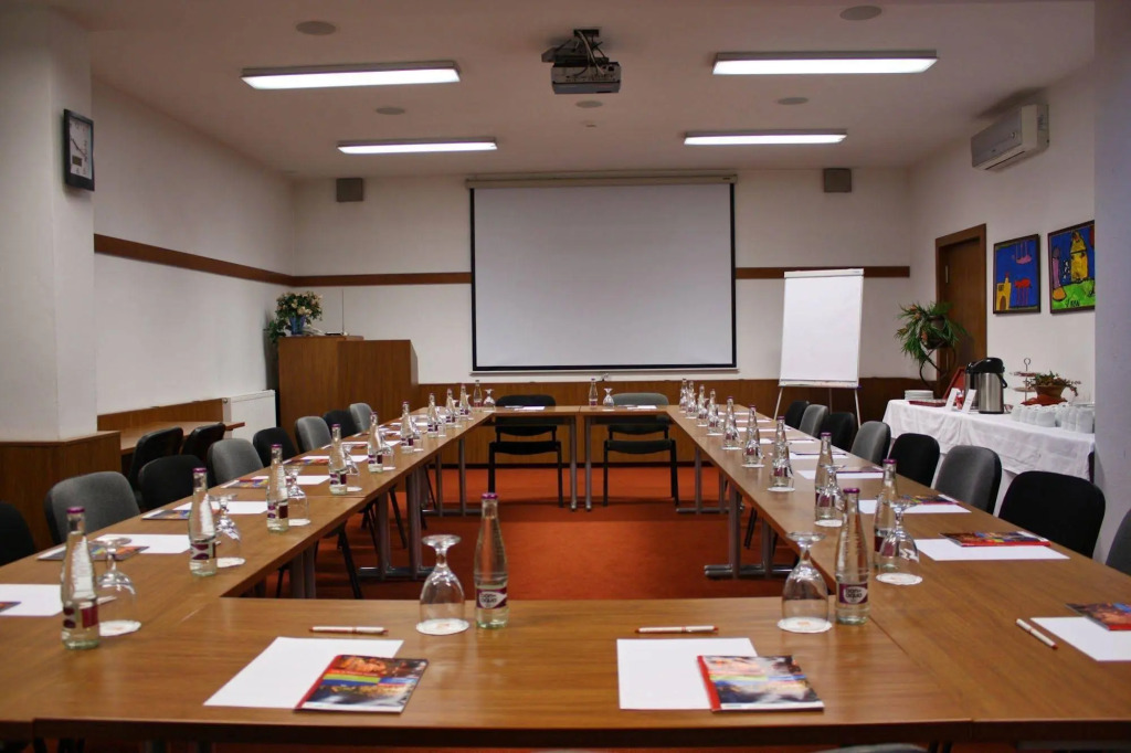 Hotel Max Inn