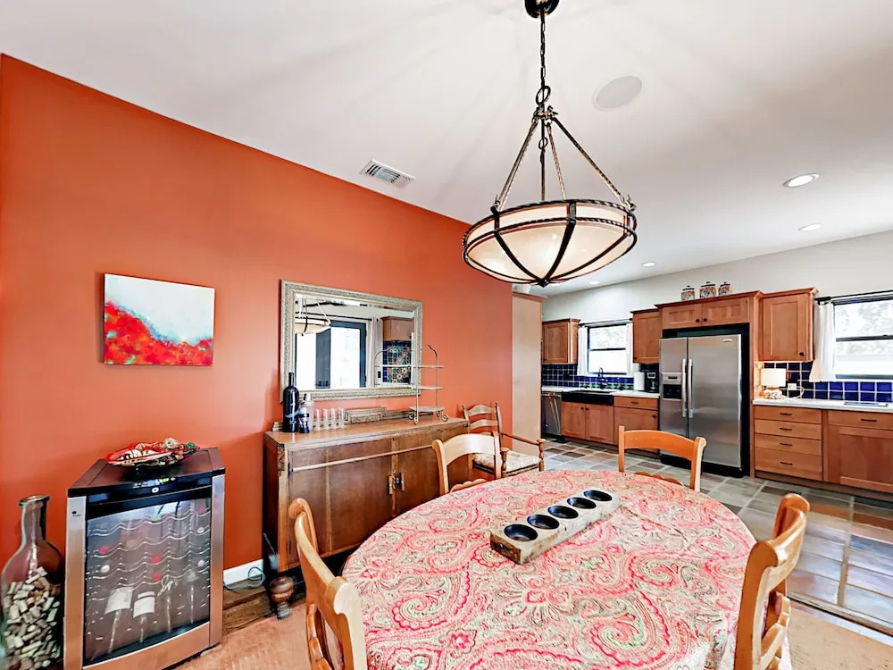 434 Vine Street House 3 Bedrooms 2 Bathrooms Home