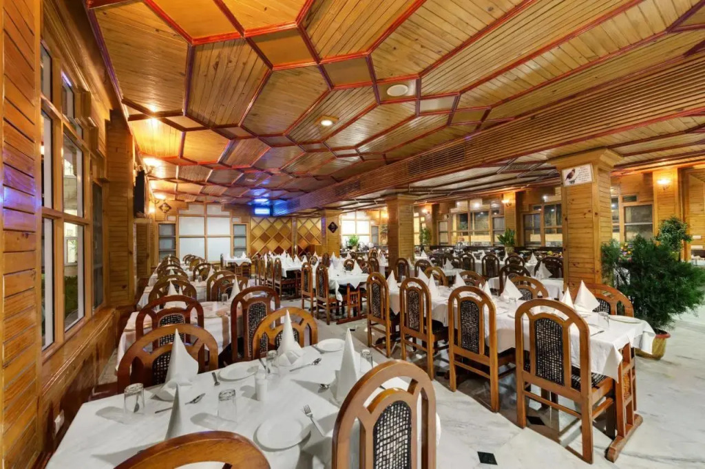 The Explorers Inn Manali