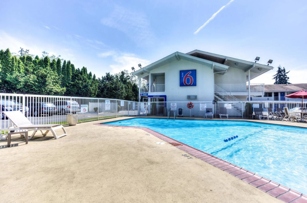 Motel 6 Portland South Lake Oswego Tigard