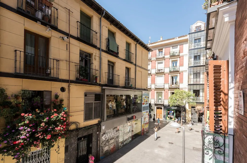 Chueca Boutique - MADflats Collection