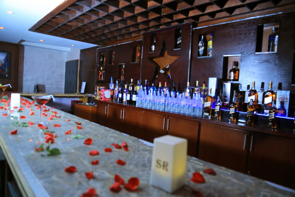 Sunland Hotel