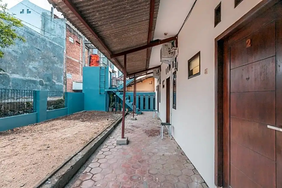OYO Life 2424 Kost Luqman 2