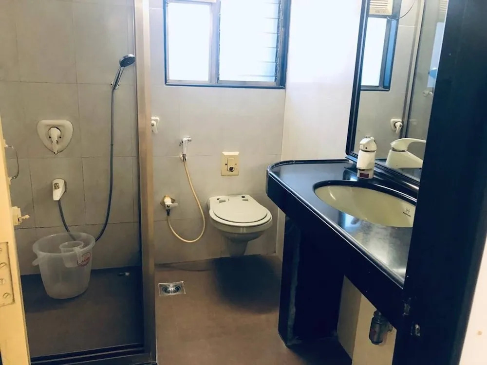 Comfortable & Relaxing Stay In Bandra East