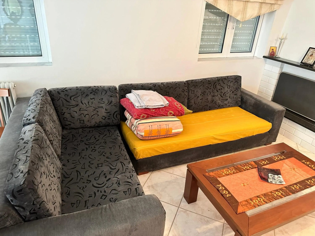 beautiful apartment near the beach